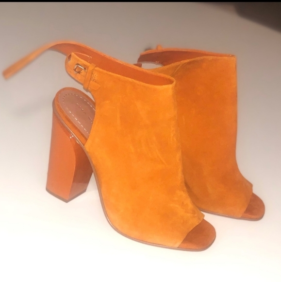 Zara Shoes - Zara Suede Orange Slingback